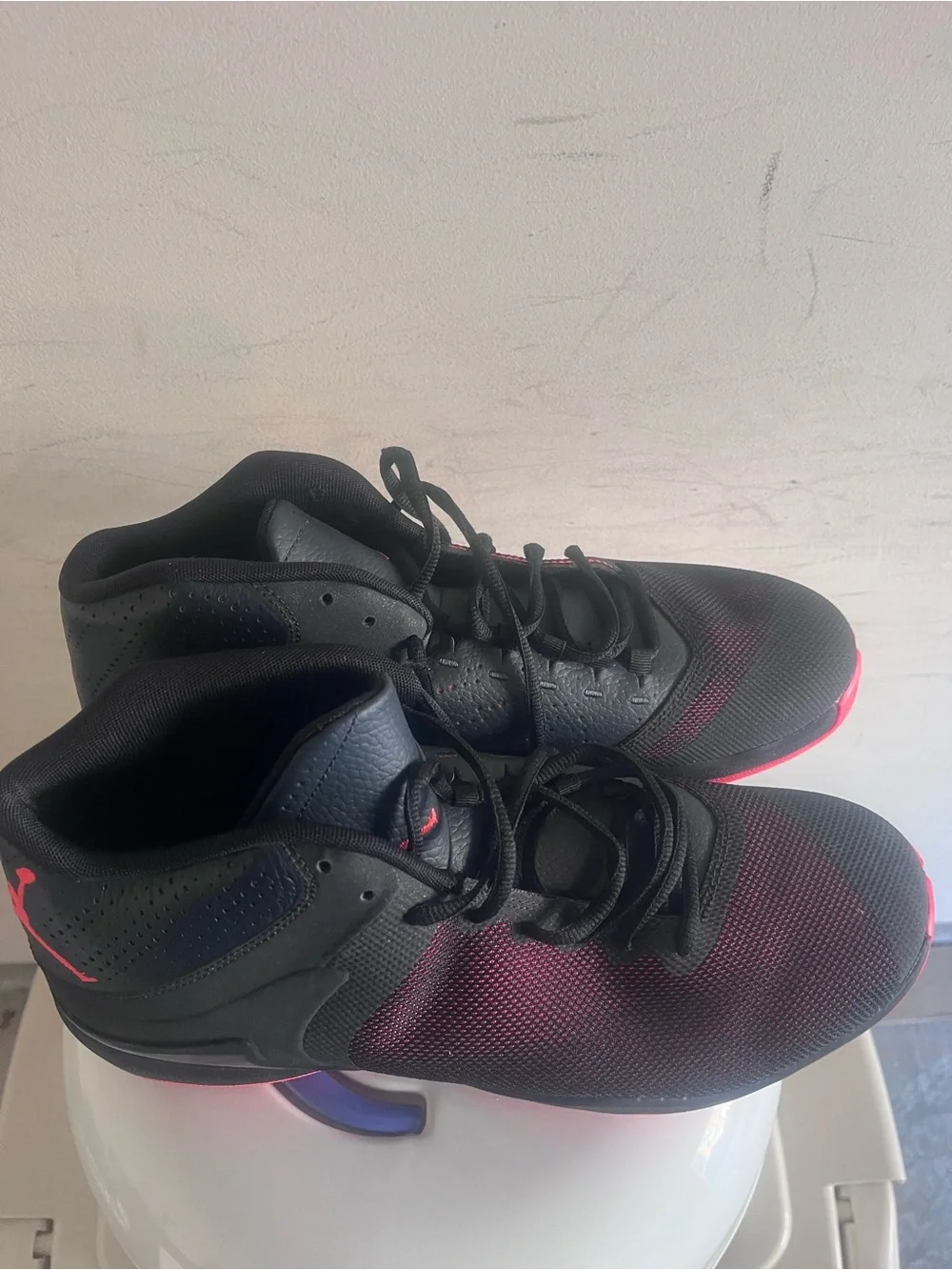 Jordan Men's Black and Bright Red Basketball Shoes